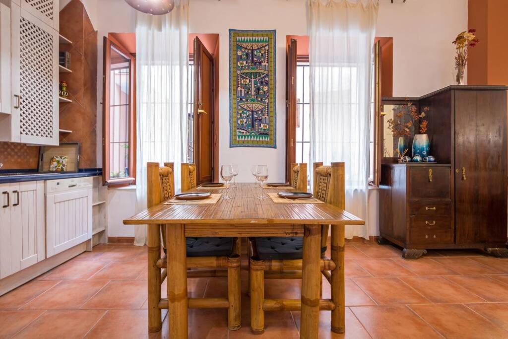 Goyeneta Palace By Valcambre Apartment Seville